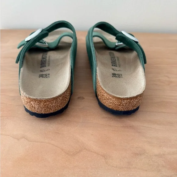 Birkenstock Arizona style in Shimmering Thyme suede. - Picture 4 of 8